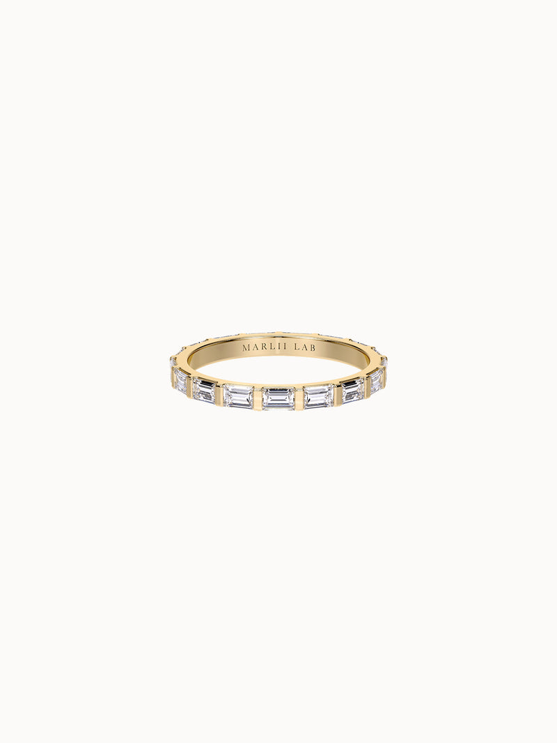 Baguette Band wedding ring in 18K yellow gold, baguette diamonds set in a row, face up
