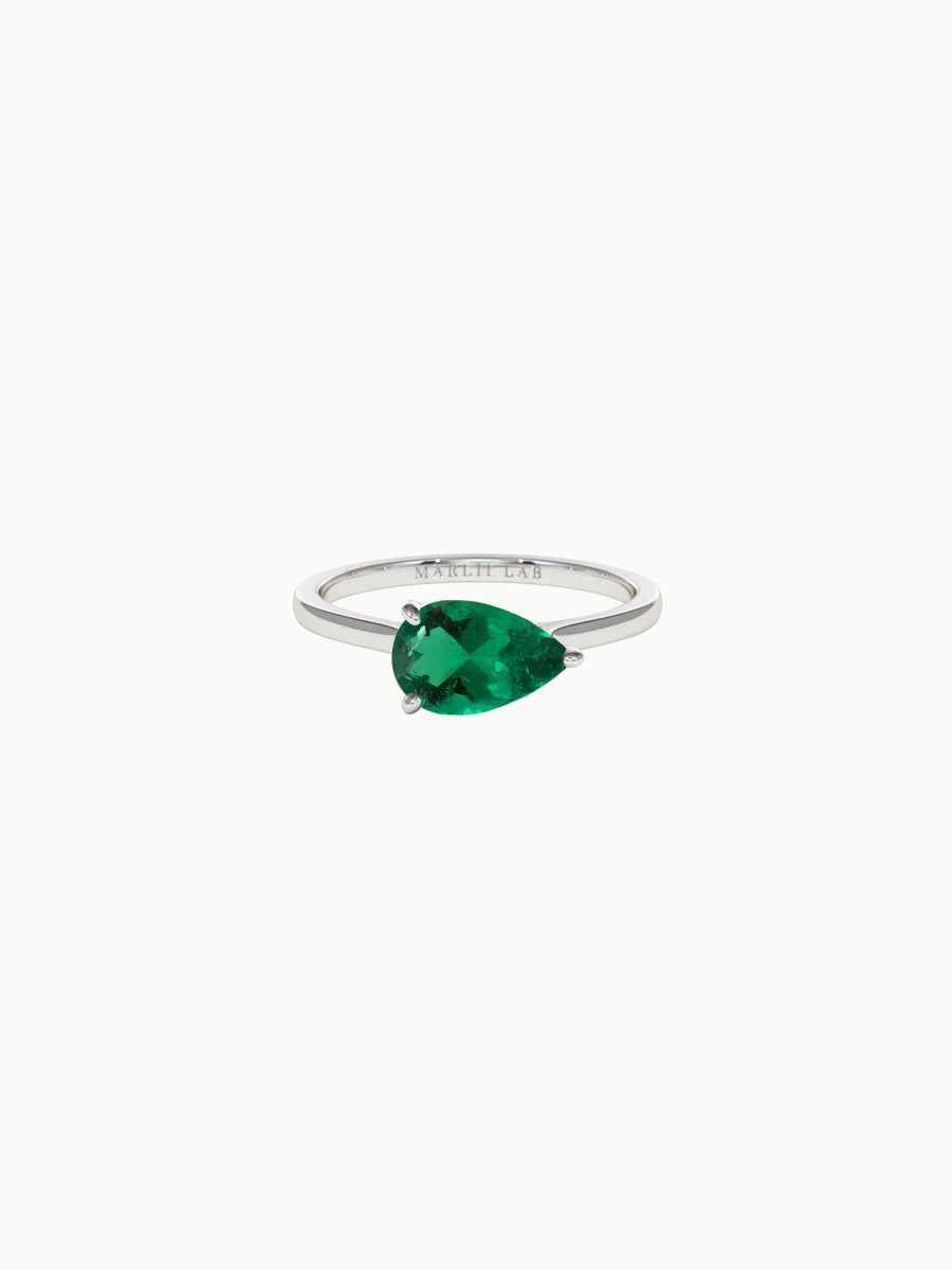 Horizontal-Pear-Cut-Emerald-Enagagement-Ring-White-Gold-MARLII-LAB