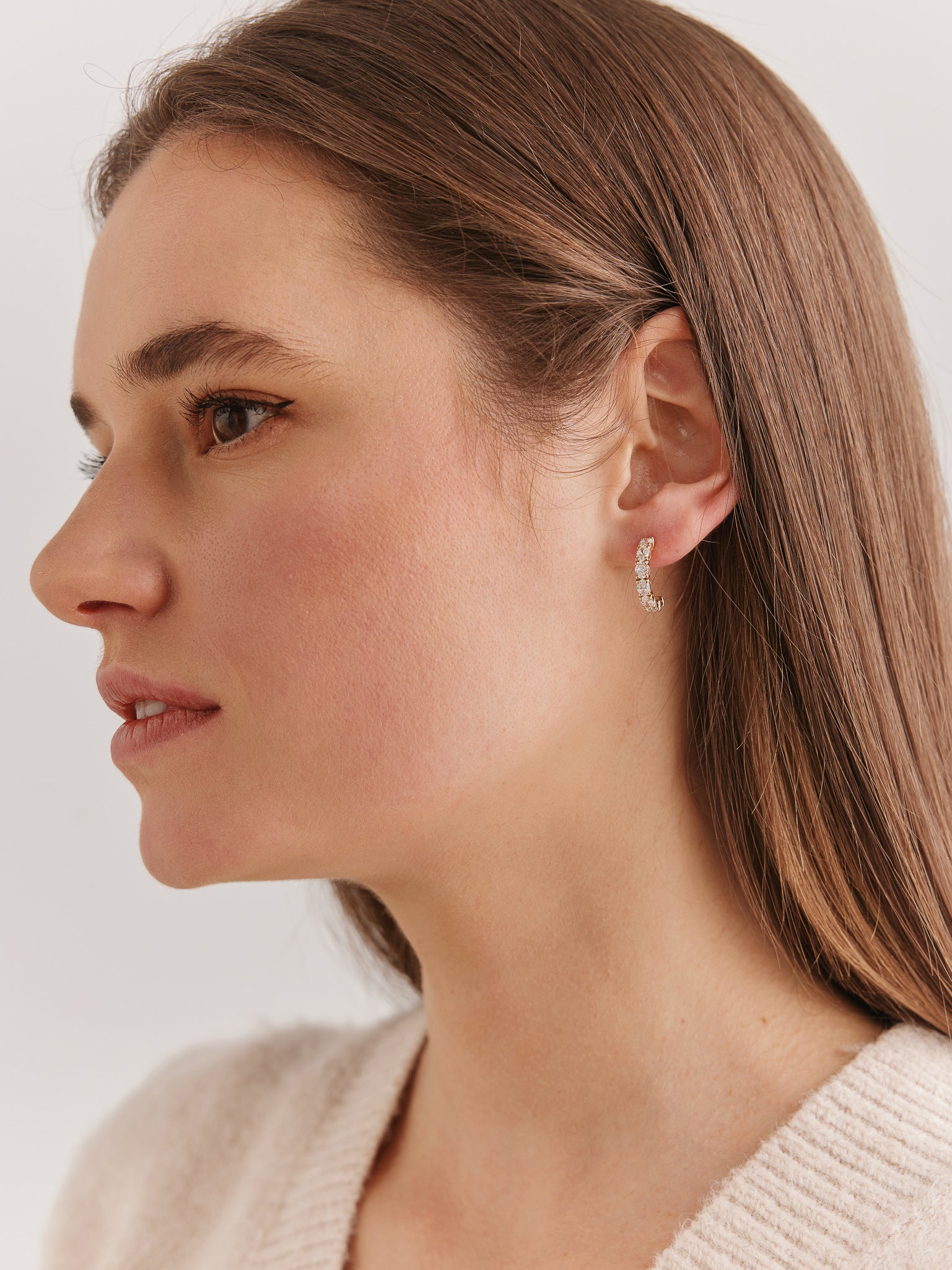 Oval-Cut-Diamond-Hoops-Yellow-Gold-MARLII-LAB
