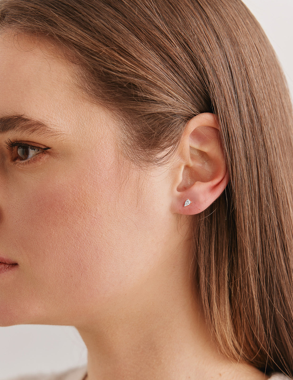 Pear-Diamond-Studs-White-Gold-6x3.5mm-MARLII-LAB