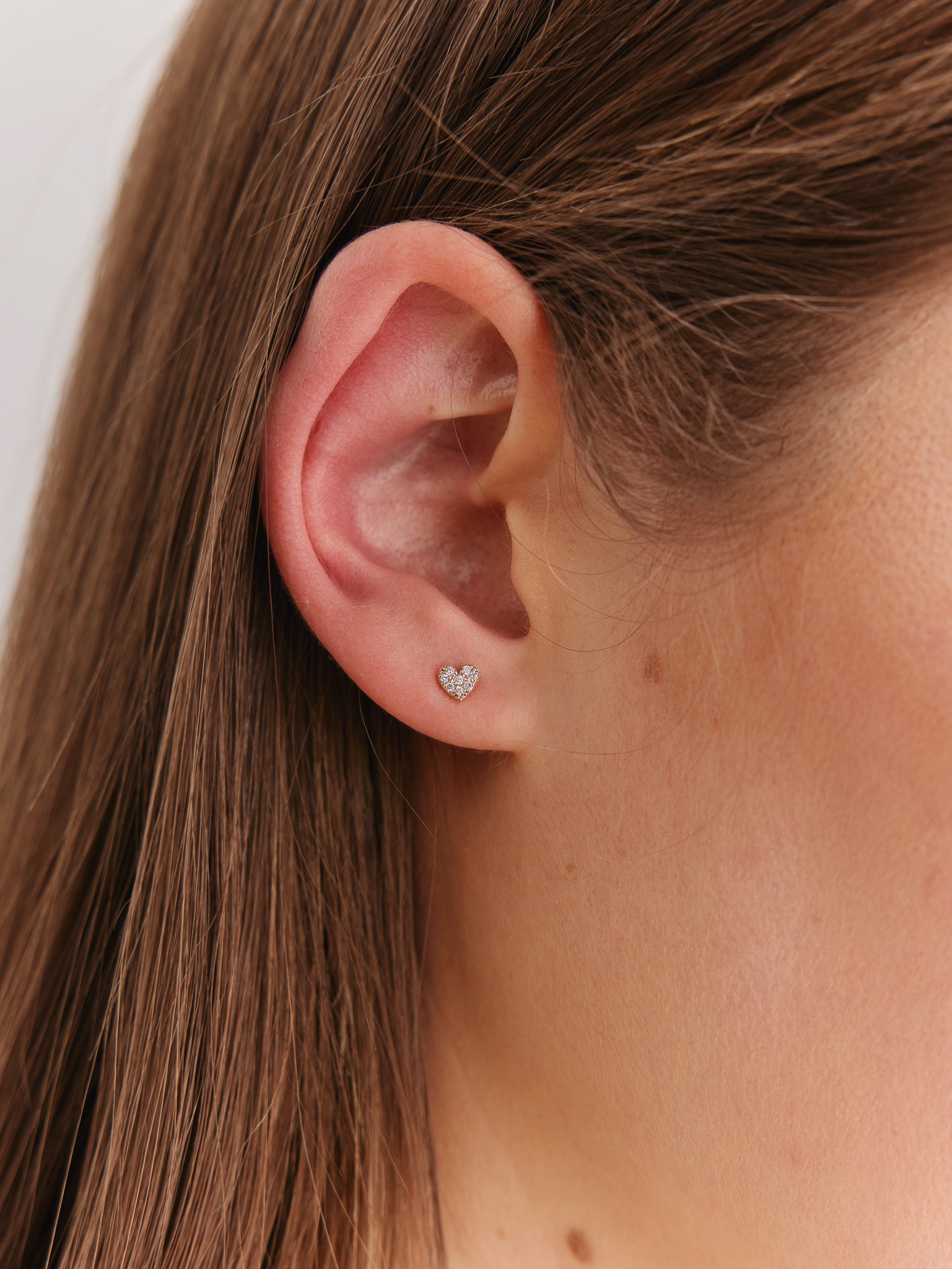 Heart-Pavé-Studs-Yellow-Gold-MARLII-LAB