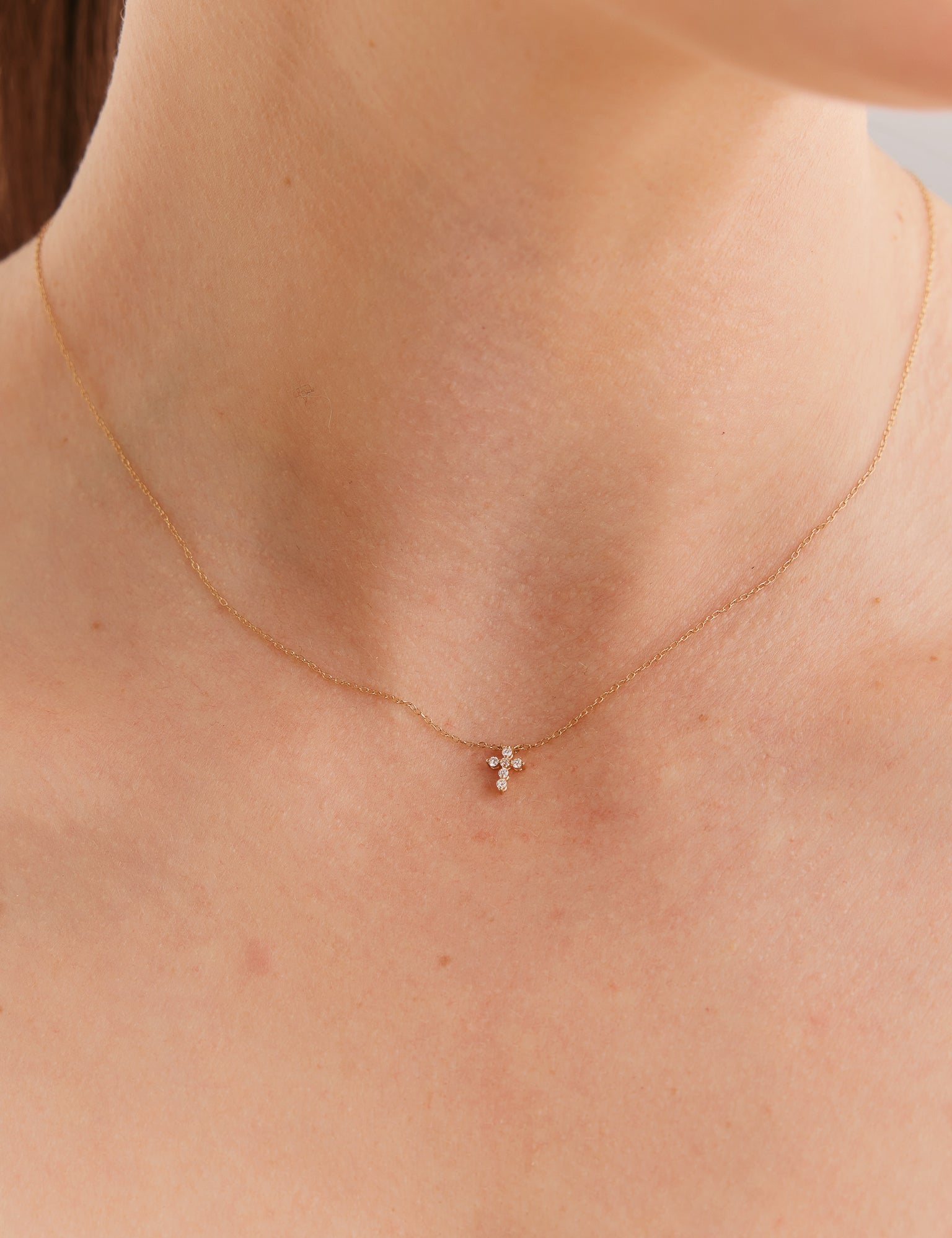 Diamond-Cross-Necklace-Yellow-Gold-MARLII-LAB