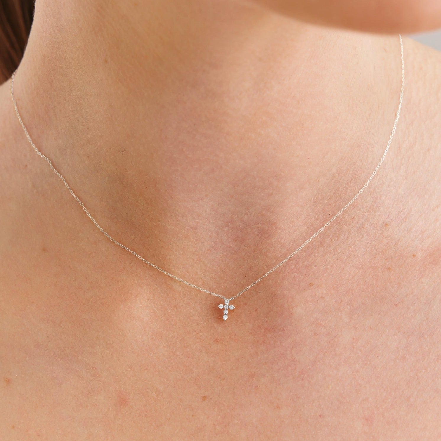 Diamond-Cross-Necklace-White-Gold-MARLII-LAB