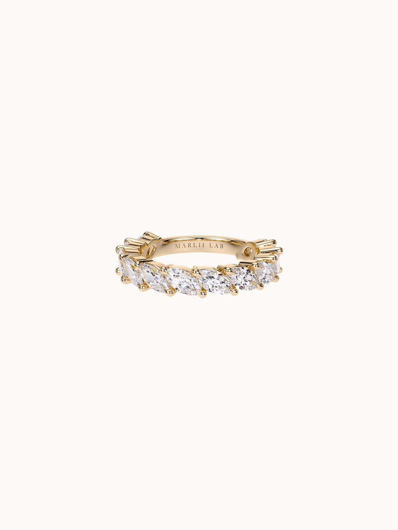 Diagonal Marquise Band Grand in 18K yellow gold, marquise diamonds set on the diagonal