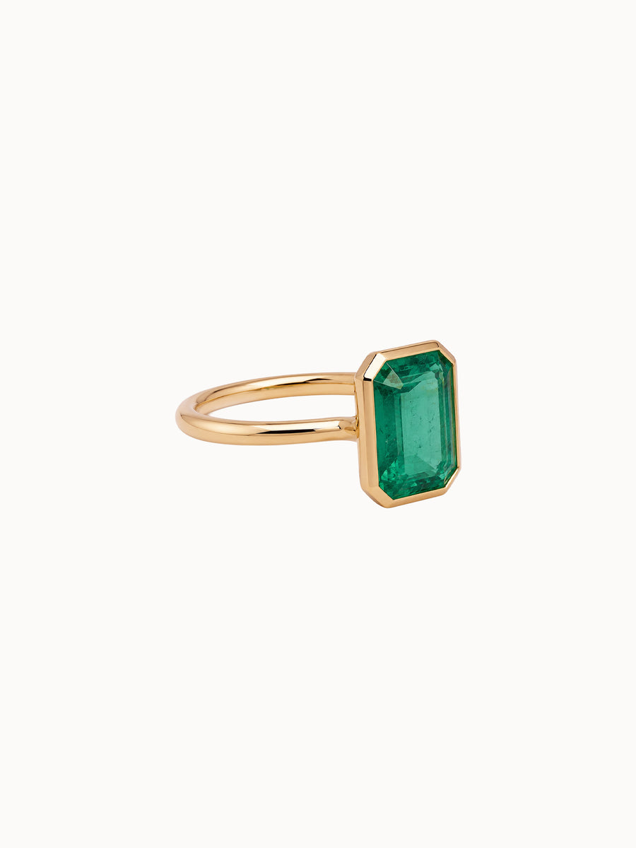 Cutaway Bezel Emerald engagement ring by MARLII LAB — emerald cut centre diamond, bezel setting, 18K Yellow Gold, fourth view