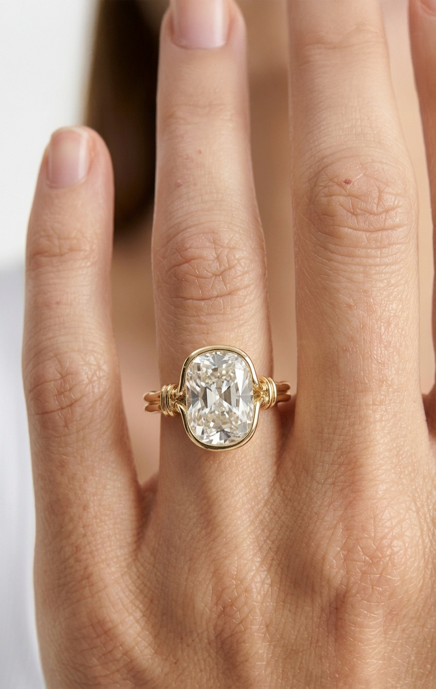 Rope-Set Old Mine Cushion engagement ring by MARLII LAB — old mine cushion centre diamond, rope setting, 18K Yellow Gold, in close detail