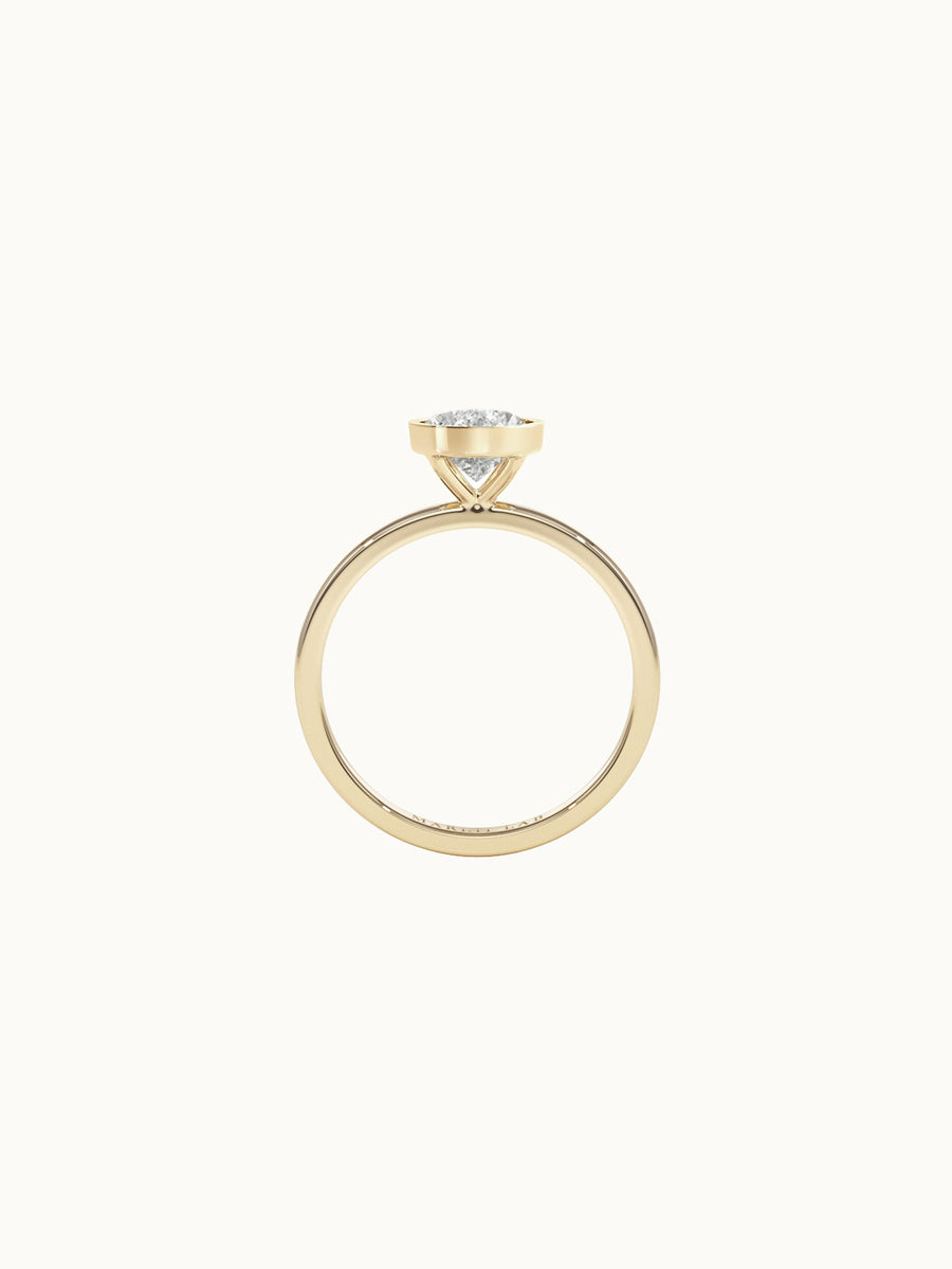 Ode Oval Engagement Ring